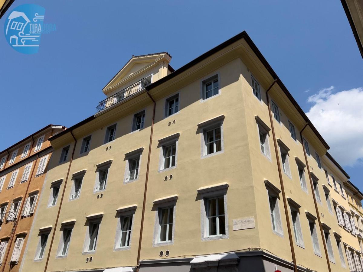 Апартаменти Cavana 3 Tirabora Short Rent Трієст Екстер'єр фото